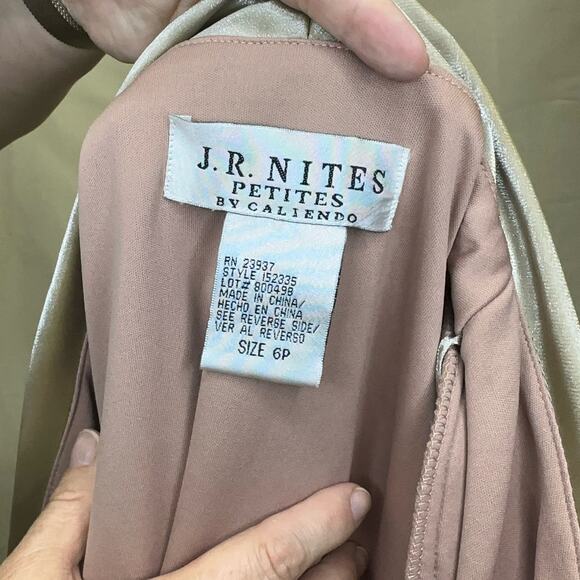 J.R. Nites Petites by Caliendo 2-Piece Metallic Blazer and Shell Top Set - Picture 4 of 11